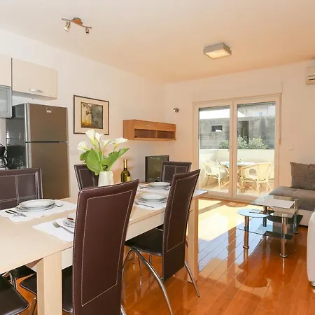 Apartman Red & White Trogir